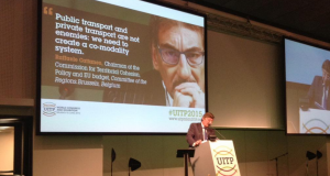 Intervenció d'Alan Flausch a la sessió final del 61è congrés de la UITP / UITP