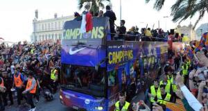 Bus Turístic durant la celebració de la LLiga del Barça / Miguel Ángel Cuartero