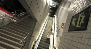 Imatge d'estació amb escales