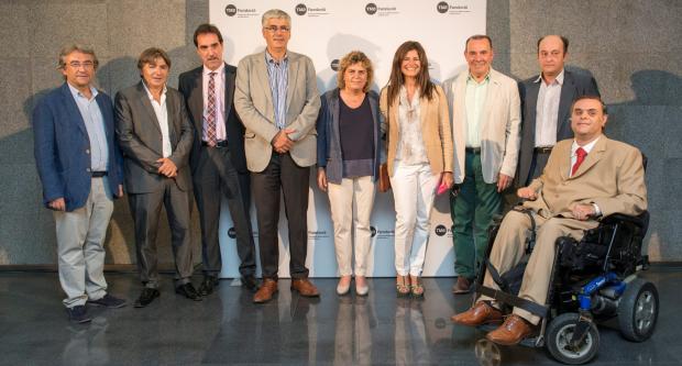 Directius de TMB, l'ONCE i Vodafone en l'acte de presentació del projecte d'infoaccessibilitat al metro i l'autobús / Miguel Ángel Cuartero Directius de TMB, l'ONCE i Vodafone en l'acte de presentació del projecte d'infoaccessibilitat al metro i l'autobús / Miguel Ángel Cuartero