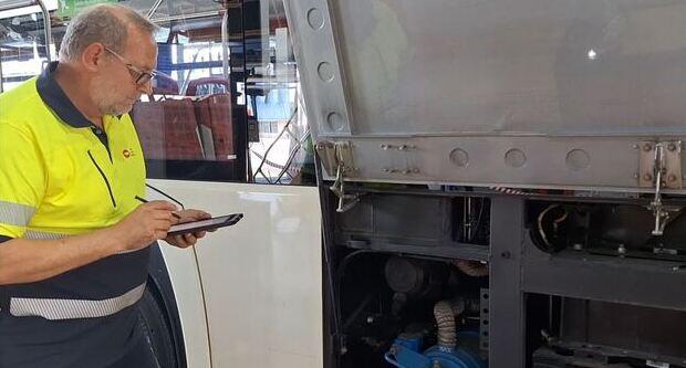 Ara les dades de la inspecció s'introdueixen a peu de bus amb una tablet