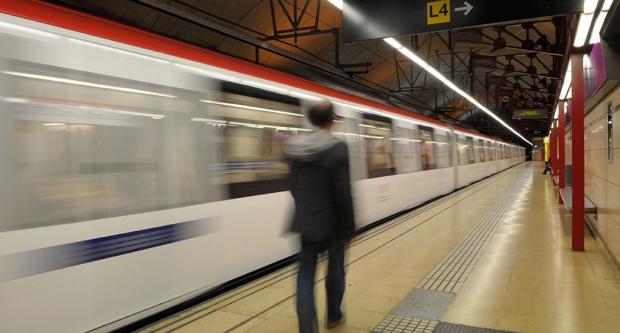 Estació de metro de La Pau de la línia 2 / Pep Herrero