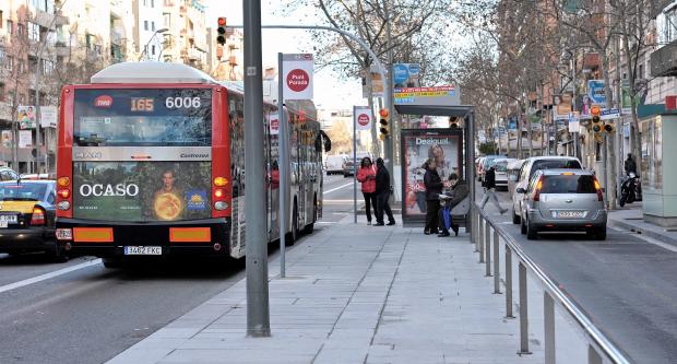 Parada doble de Gran Via - Santa Dorotea / Miguel Ángel Cuartero