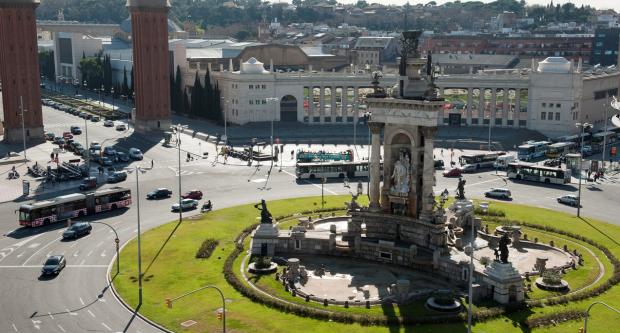 Circulació d'autobusos a la plaça d'Espanya / Miguel Ángel Cuartero