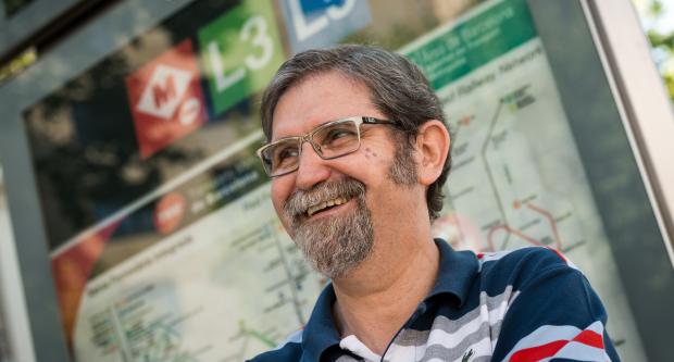 Ramon Solsona davant un accés de metro al passeig de Gràcia / Pep Herrero Ramon Solsona davant un accés de metro al passeig de Gràcia / Pep Herrero