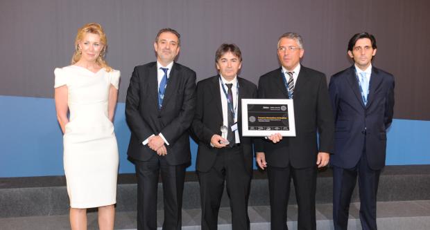Moment de l'entrega del guardó a TMB com a finalistes als Telefónica Ability Awards / Hora Punta