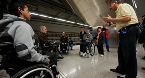 Primer taller al metro de La Sagrera / Pep Herrero Primer taller al metro de La Sagrera / Pep Herrero