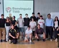 Foto de família de l'acollida al nou alumnat de pràctiques d'FP Dual