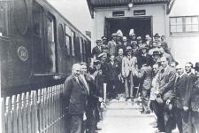 El president de la Generalitat, Francesc Macià, va inaugurar l'estació de Santa Eulàlia l‘any 1932 / Arxiu TMB