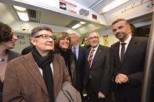 Alcaldes i conseller amb John Hoffman (GSMA) al viatge de prova per la línia 9 / Pep Herrero