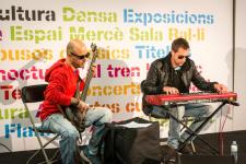 Pablo Alfieri i Ángel Dorao en un moment de l'actuació al metro d'Universitat / Miguel Ángel Cuartero Pablo Alfieri i Ángel Dorao en un moment de l'actuació al metro d'Universitat / Miguel Ángel Cuartero