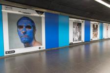 L'enllaç de l'estació de Passeig de Gràcia vestit amb impactants obres d'art / Miguel Ángel Cuartero