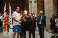 Jose Antonio San Epifanio, Epi, abans d’iniciar el primer relleu de torxes per commemorar l’aniversari de la inauguració dels Jocs Olímpics de Barcelona 92 / Pep Herrero