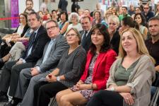 Joaquim Forn i Josep Cuní amb representants de les entitats col·laboradores / Pep Herrero