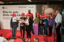 Lectura del manifest a càrrec d'alumnes de l'escola La Rambleta del Clot / P. Herrero